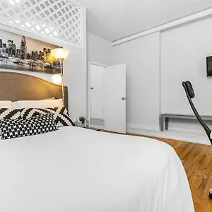 Elevate In Times Square - 2br Within Walking Distance To Times Square Apartment New York
