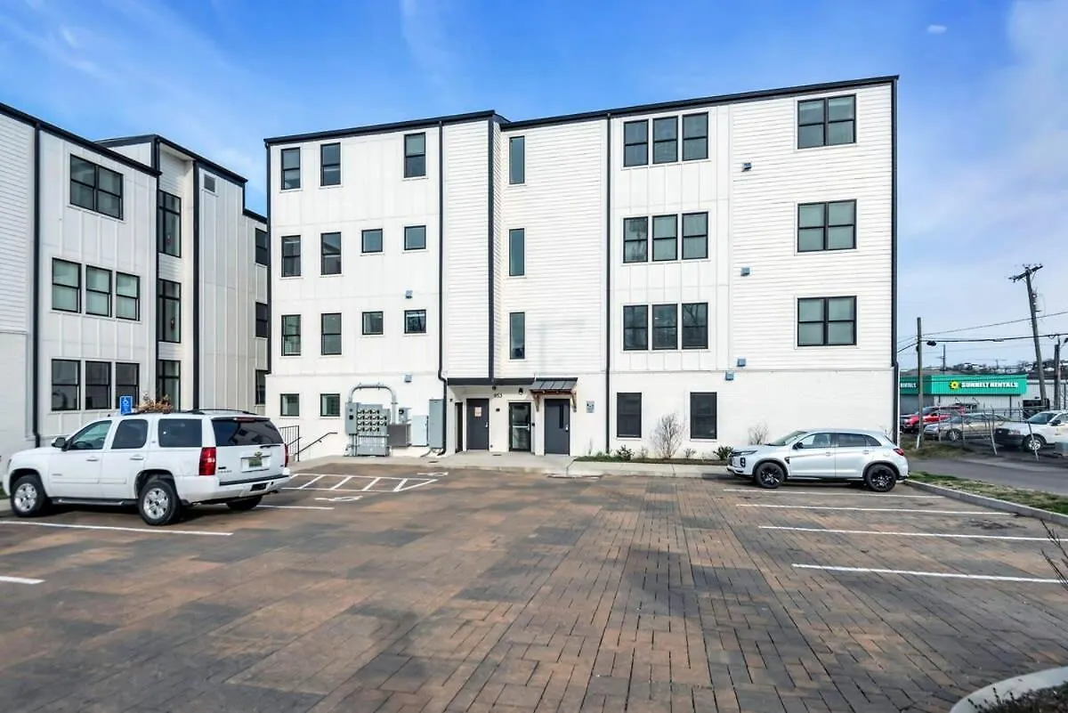 Modern Nations Condo - Walkable - 5 Mi Downtown Nashville United States